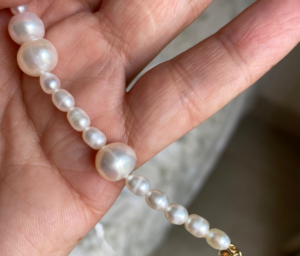 Pérolas Biwa com divisões e anéis naturais aparentes