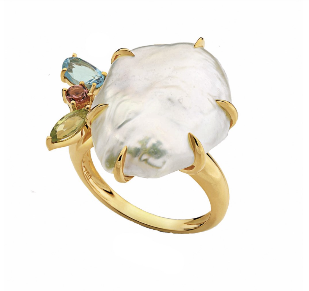 Anel em ouro amarelo com pérola barroca, peridoto, topázio azul e turmalina rosa, tendência de primavera.