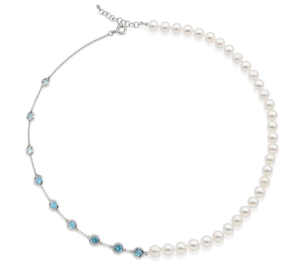 Colar de pérolas com ouro branco e topázios azuis, da coleção Voice Of The Oceans.