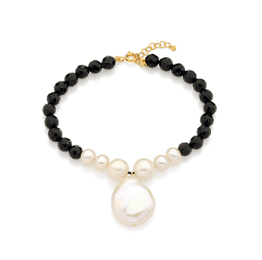 Pulseira de pérolas e pérola keshi com ágatas negras em ouro amarelo.